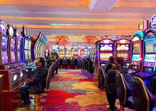casino slot machines on a gaming floor - why do casinos pump oxygen myth explained