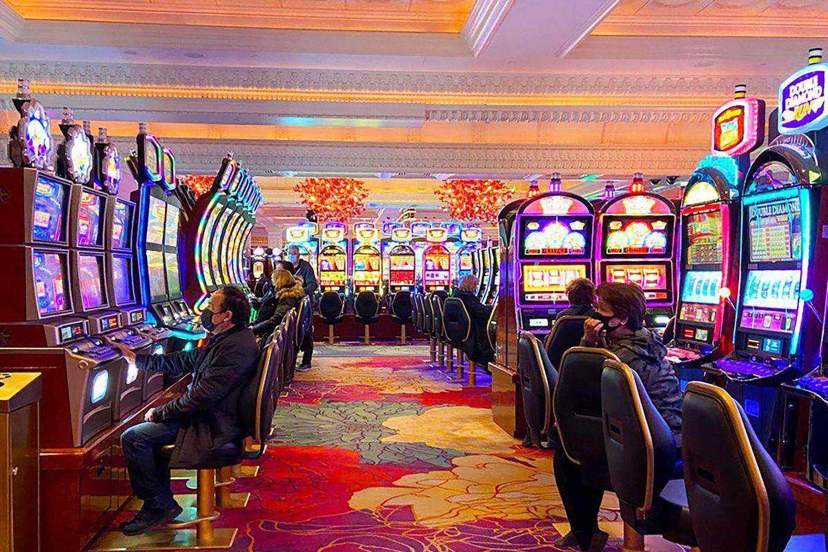 casino slot machines on a gaming floor - why do casinos pump oxygen myth explained